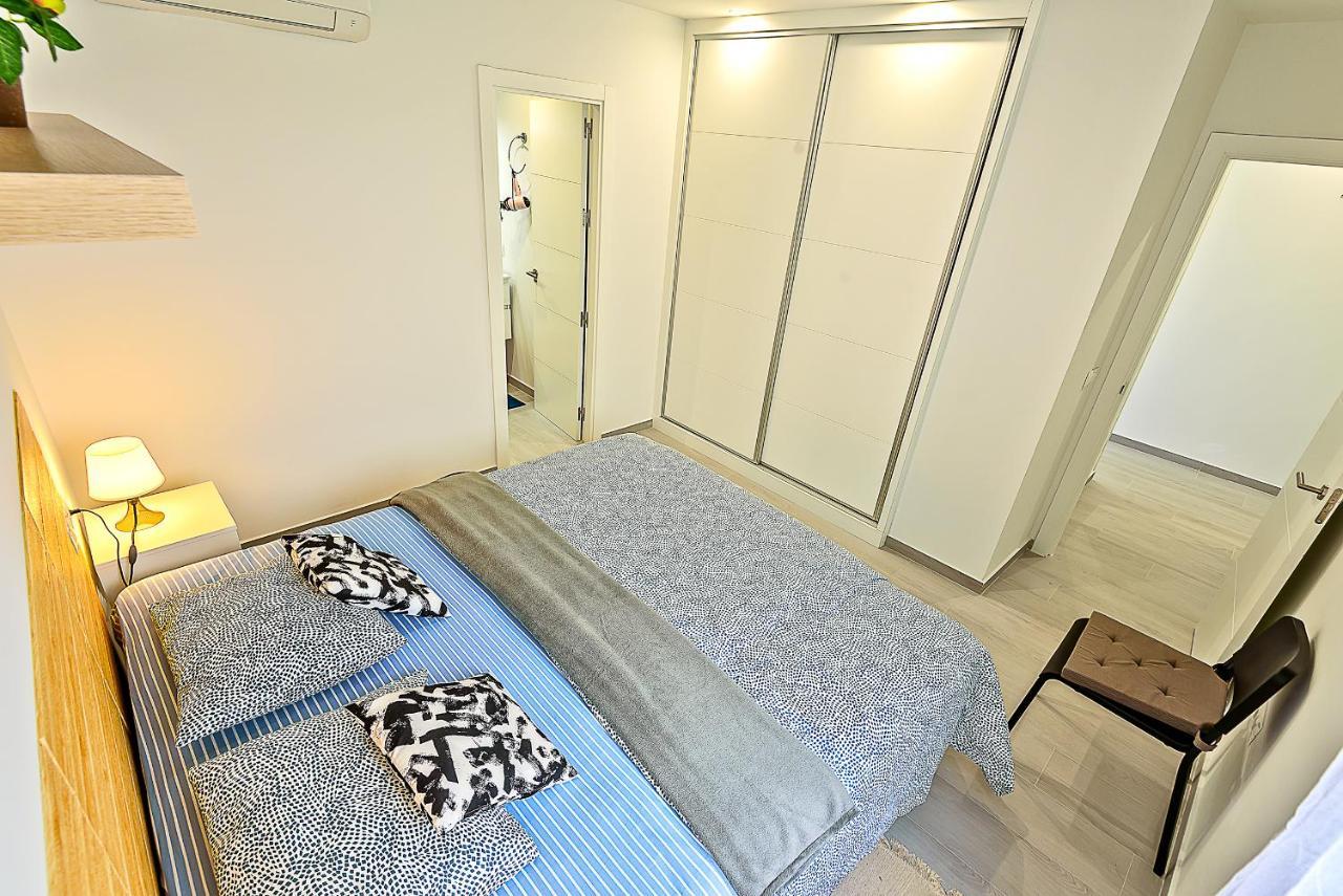 Oceanfront Duplex With A Rooftop Pool And Terrace El Puerto de Santa María Exteriör bild