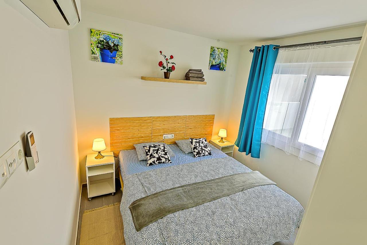 Oceanfront Duplex With A Rooftop Pool And Terrace El Puerto de Santa María Exteriör bild